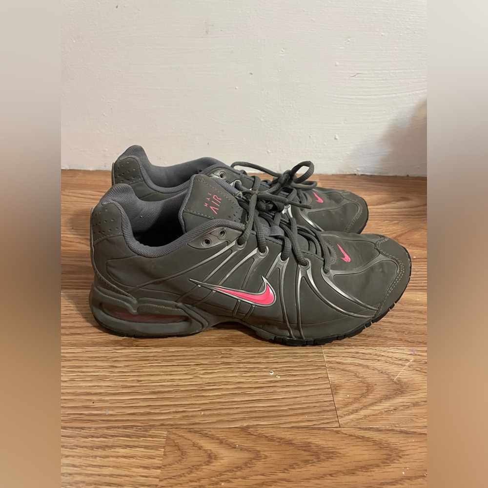 Nike Airmax Touch Sneakers size 9